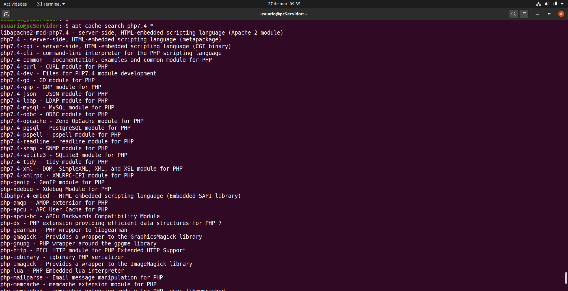 Imagen de una terminal linux con fondo negro mostrando las extensiones php encontradas con el comando apt-cahe searc