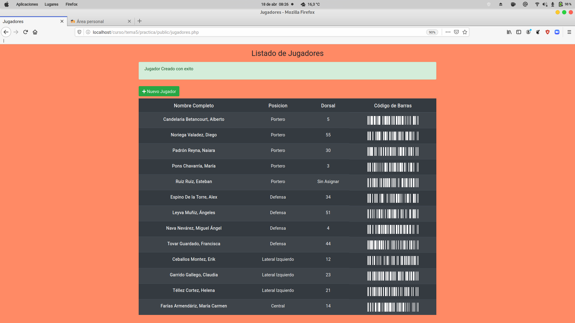 Imagen de una página web donde se pueden ver en una tabla una lista de jugadores. Los datos en los campos Nombre Completo, Posición, Dorsal y Código de barras.