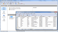 Captura de pantalla de Base de OpenOffice con la base de datos de ejemplo llamada MiEmpresa y que está formada por tres tablas; Clientes, Empleados y Departamentos, en la imagen se ven los datos que la empresa ha recogido de sus Clientes.