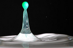 Imagen que muestra el rebote de una gota.