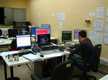 Foto de Alejandro en su sitio de trabajo.