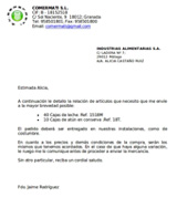 Imagen de una carta comercial de solicitud de pedido. En la parte superior izquierda aparece el anagrama y todos los datos de la empresa que solicita el pedido. Un poco más abajo, y en la parte derecha se encuentran los datos del proveedor al que va dirigida la carta. En el centro del documento se encuentra el texto donde se indican los productos que solicita y las condiciones del pedido. Al final del documento aparece la despedida y firma del solicitante.