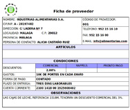Se ve una ficha de proveedores estructurada de la siguiente manera: en la parte superior izquierda lleva el anagrama de la empresa, que lo forman un círculo verde con una calculadora blanca en el interior, y alrededor del círculo hay unas letras formando el nombre de la empresa “Comermati”. Justo debajo, están los datos identificativos del proveedor: nombre, CIF, dirección, localidad, provincia, persona de contacto, número de cliente, teléfono, email y fax. En la parte central de la ficha hay un apartado para la descripción de los artículos. En la parte inferior se ubican los distintos tipos de descuentos, gastos, formas de pago y datos bancarios, así como un apartado para observaciones.