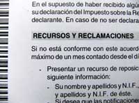 Fotografía de un documento que indica los recursos que se pueden presentar.