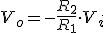 Tensión de salida (V mayúscula sub o) es igual a menos la división de la resistencia dos (R mayúscula sub 2) y la resistencia uno (R mayúscula sub 1) por la tensión de entrada (V mayúscula sub i).