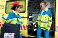 Profesionales del servicio de emergencias sanitarias durante una jornada de trabajo.