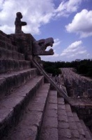 Escalera del Templo de los Guerreros (Méjico).