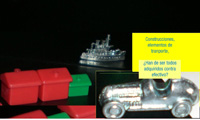 En la imagen vemos casas de plástico y coches de metal de un juego de niños como símbolo de inmovilizados.