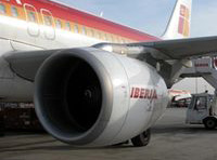 Motores de un avión de Iberia.