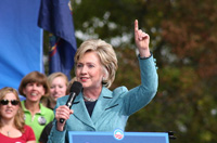 Hillary was expected to win the primary elections. Hillary Clinton en campaña.