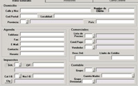 Parte de un pantallazo de un fichero maestro de cliente, con los campos sin rellenar. Datos de domicilio, agenda, de impuestos, datos comerciales y contables.