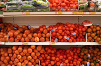 Verduras en un supermercado.