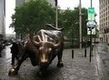 Estatua conocida como “el toro de bronce” en el distrito financiero de Nueva York.