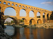 Puente Vers-Pont-du-Gard, Languedoc-Roussillon, Francia.