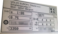 Limitador. Placa de limitador de un tacógrafo en la que se aprecian las características técnicas indicadas por el fabricante.