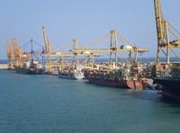 Transporte marítimo 2. Varios portacontenedores en el Puerto de Valencia.