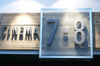 That film is excellent, you should go to the cinema. Cine.