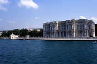 Vista panorámica de Estambul desde el Bósforo.