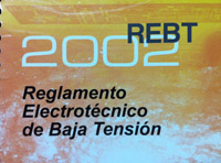 Portada de Reglamento electrotécnico de Baja Tensión.