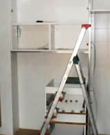 Elemento de cocina embalado plano  para su transporte al lugar de instalación y  montaje.