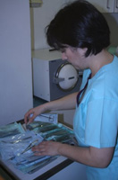 Manejo de instrumental esterilizado.