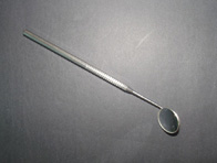 Imagen que muestra un espejo intraoral.