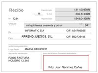 Imagen que muestra  un  recibo de la empresa de informática INFOMATIC. En el figura el importe neto, el  tanto por ciento de IVA y su importe, y el importe total, el número de recibo, el importe total en letra, nombre y CIF del emisor de la factura, nombre y CIF del receptor de la factura, lugar y fecha, indicación del número de factura a la que se asocia el recibo, y el sello y firma.