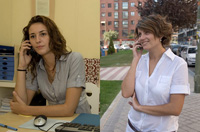 Primer plano de María en la parte izquierda y Blanca en la parte de la derecha, hablando por teléfono.